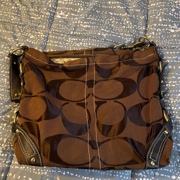 Purses - Picture 6 of 9